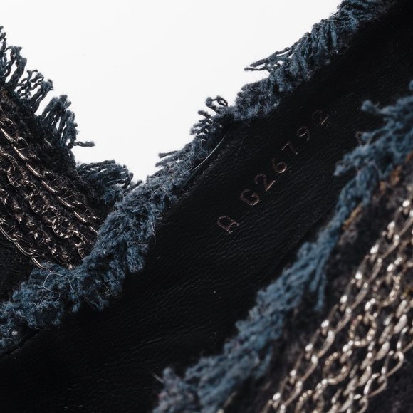 Chanel Tweed Cap-Toe CC Pumps - Picture 12 of 12